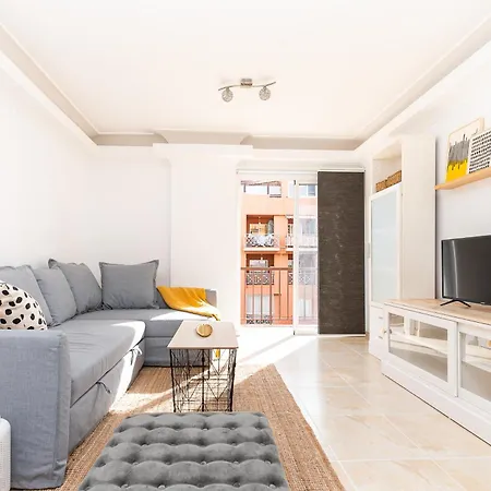 Coqueto Con Terraza Junto A Apartman *