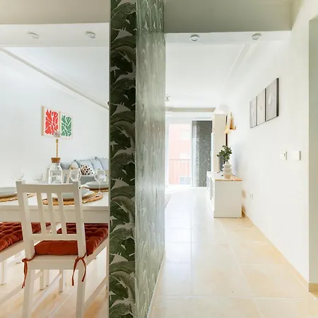 Apartman Coqueto Con Terraza Junto A *