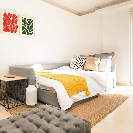 Coqueto Con Terraza Junto A Апартаменты *